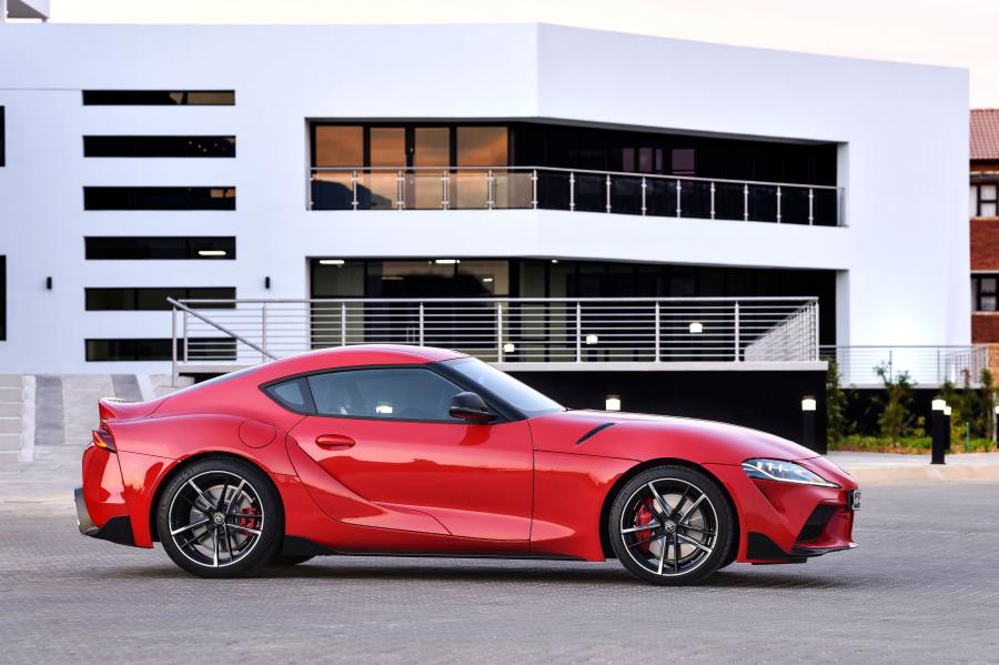  Toyota GR Supra (A90) 2019 года  (ZA) (фото 38 из 40)